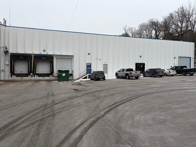 19 Elmwood Ave, Kansas City, KS for sale - Primary Photo - Image 1 of 3