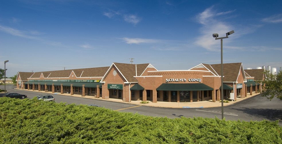 4207-4243 Oregon Pike, Ephrata, PA for lease - Primary Photo - Image 1 of 1