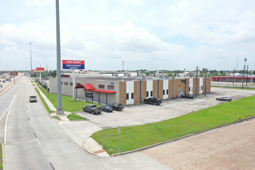6700 Gulf Fwy, Houston, TX à vendre - Photo du bâtiment - Image 2 de 12