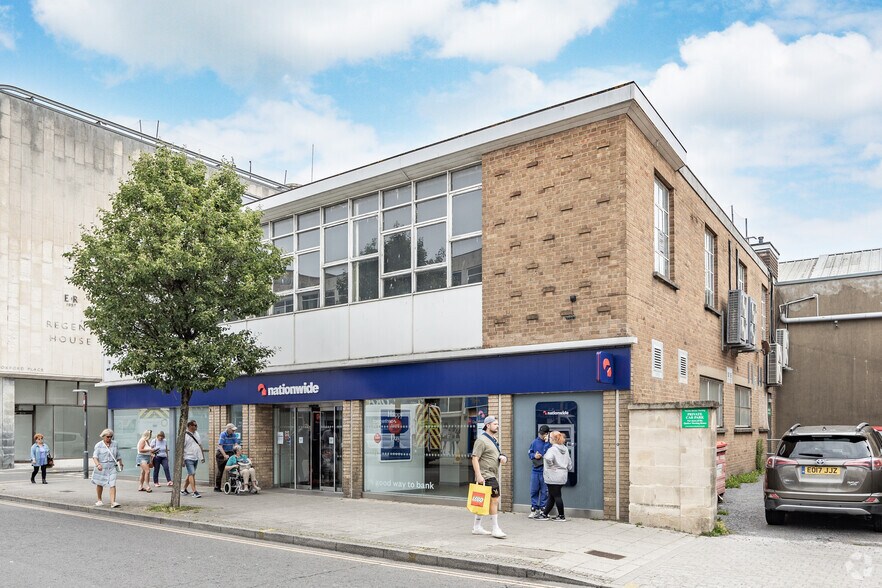 Portefeuille de 2 propriétés à vendre sur LoopNet.ca - Photo du bâtiment - Image 3 de 3