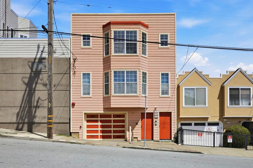 1678 Wallace Ave, San Francisco, CA à vendre - Photo principale - Image 1 de 33