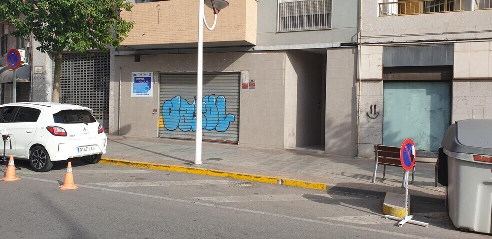 Retail in Elche for sale - Building Photo - Image 3 of 9