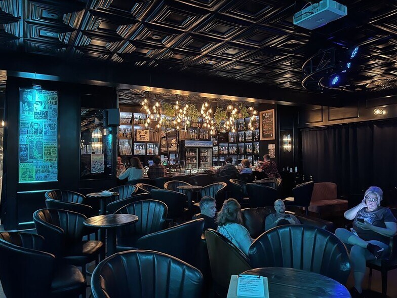 206 N 3rd St, Las Vegas, NV à louer - Photo du bâtiment - Image 2 de 9