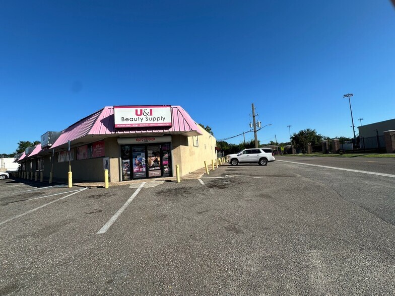 1907 Kings Rd, Jacksonville, FL à vendre - Photo du bâtiment - Image 3 de 6