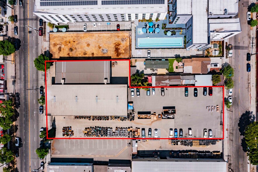 158 N San Fernando Rd, Los Angeles, CA for sale - Building Photo - Image 2 of 11