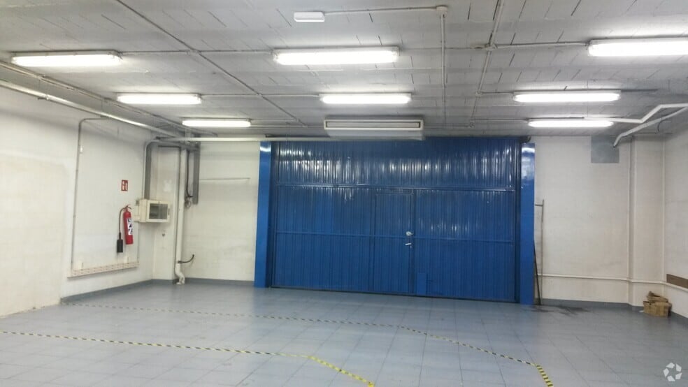 Industrial in Madrid, Madrid for lease - Interior Photo - Image 1 of 4