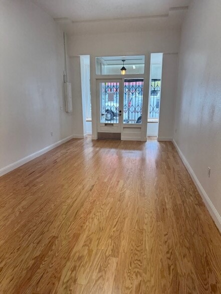 404 Broadway, San Francisco, CA for lease - Building Photo - Image 2 of 9