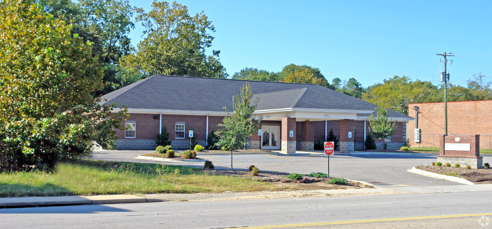 811 Sunset Blvd, West Columbia, SC for sale Primary Photo- Image 1 of 52