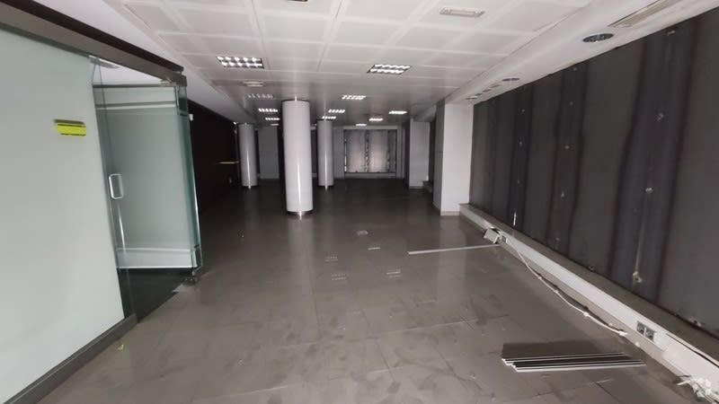 Office/Retail in Madrid, MAD for lease Interior Photo- Image 1 of 11