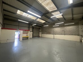 Penarth Rd, Cardiff for lease Building Photo- Image 2 of 2