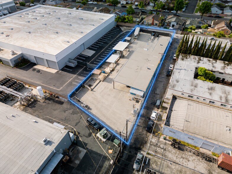 6544 Cherry Ave, Long Beach, CA à vendre - Photo du bâtiment - Image 2 de 8