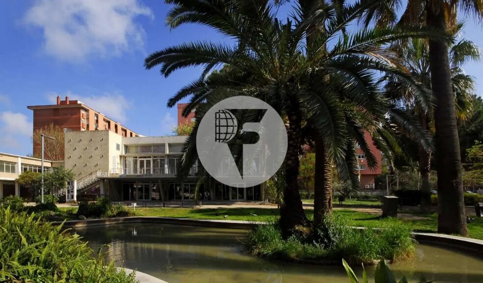 Office/Retail in Barcelona, Barcelona for lease - Building Photo - Image 2 of 3