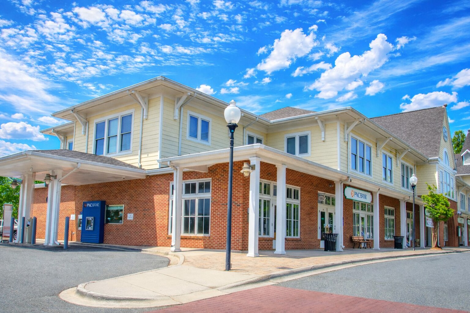 Matthews Station St, Matthews, NC à louer Photo principale- Image 1 de 8