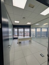 Calle Casas de Miravete, 22-24, Madrid, Madrid for lease Interior Photo- Image 1 of 9