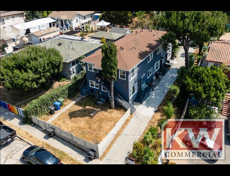 3412 E 3rd St, Los Angeles, CA à vendre - Photo du bâtiment - Image 1 de 24