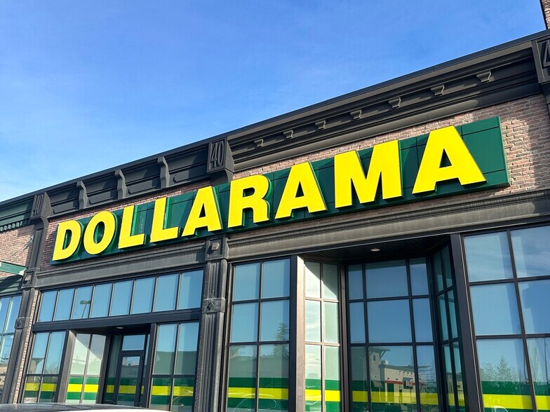 10712 80th Ave, Grande Prairie, AB à louer - Photo du bâtiment - Image 2 de 7