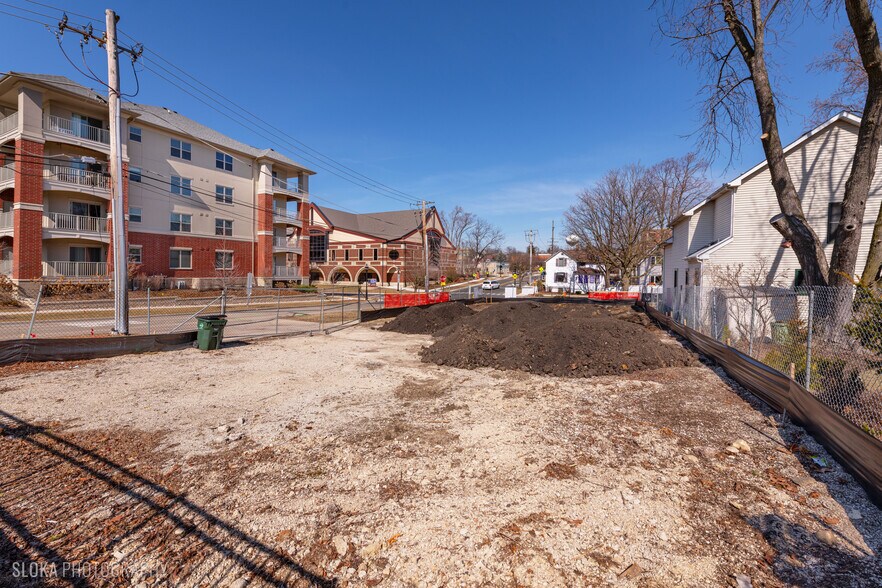 451 Duane St, Glen Ellyn, IL à vendre - Photo du bâtiment - Image 3 de 23