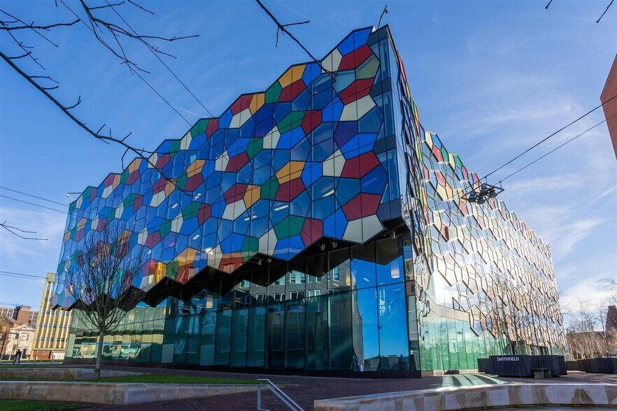 1 Smithfield Ct, Stoke On Trent à louer - Photo du bâtiment - Image 1 de 64