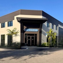 2705A Corporate Flight Dr, Naples, FL for lease Building Photo- Image 1 of 2
