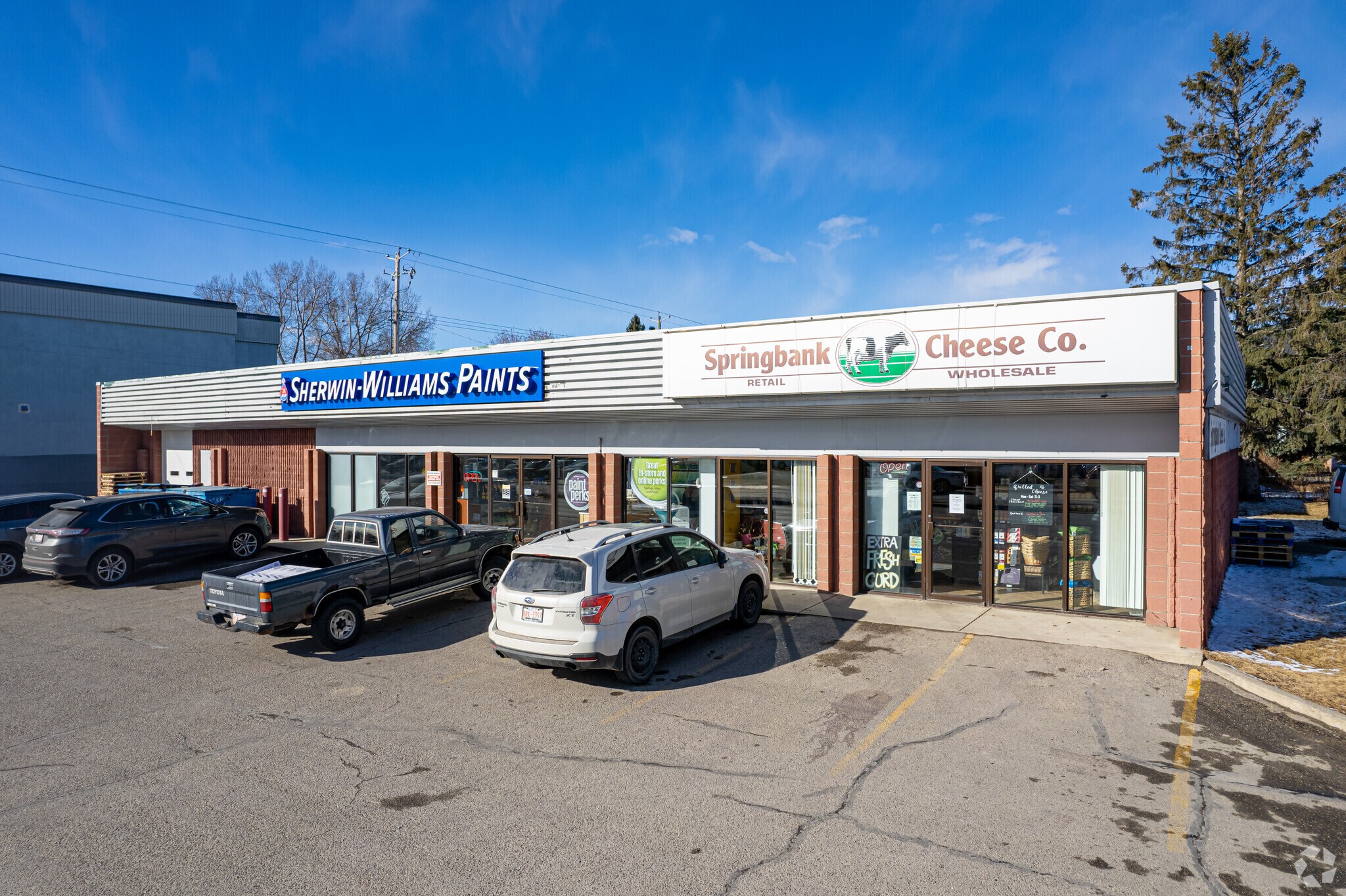 1507 20 Av NW, Calgary, AB à vendre Photo du bâtiment- Image 1 de 26