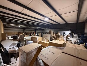 812 Geneva Street, Opelika, AL for lease Interior Photo- Image 2 of 14