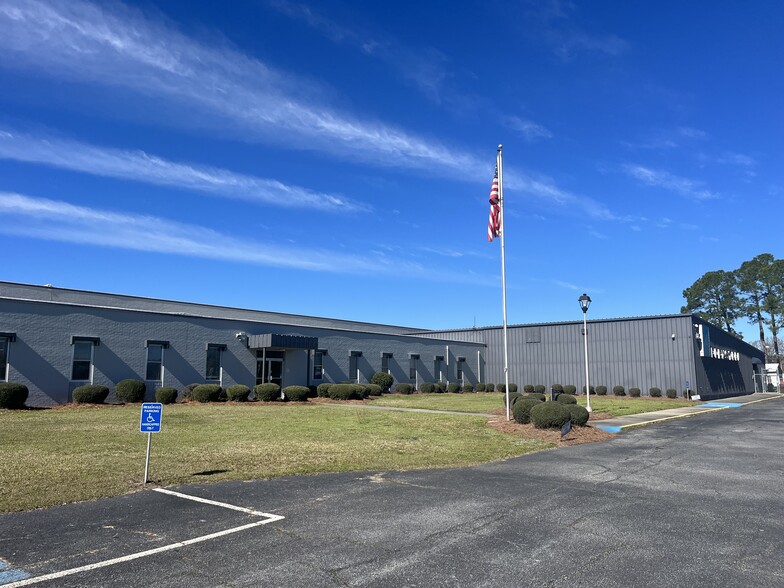 701 Industrial Blvd, Dublin, GA à louer - Photo principale - Image 1 de 1