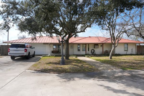 8835 FM 893, Taft, TX à vendre - Photo du bâtiment - Image 3 de 20