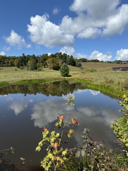 0 Kates Mountain Rd, Caldwell, WV for sale - Building Photo - Image 3 of 21