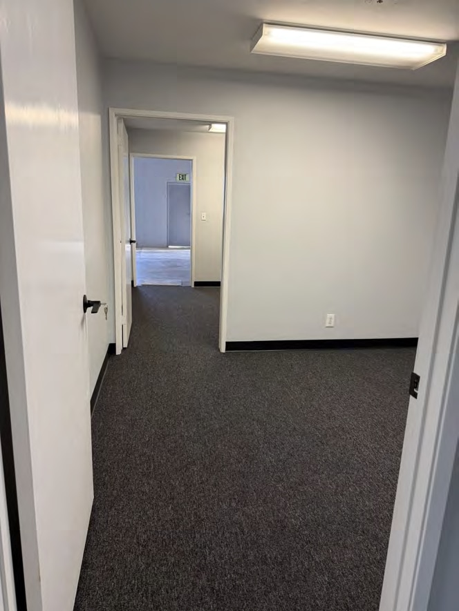 749-751 N Coney Ave, Azusa, CA à louer Photo intérieure- Image 1 de 5