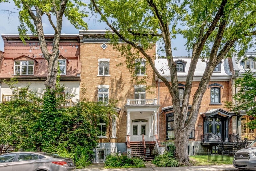 1075-1081 Av Des Érables, Québec, QC for sale - Primary Photo - Image 1 of 1