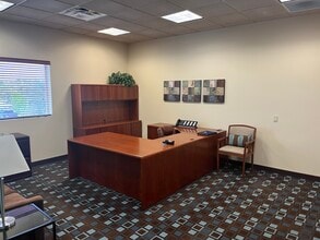 1300 Goodlette Rd N, Naples, FL for lease Interior Photo- Image 2 of 11