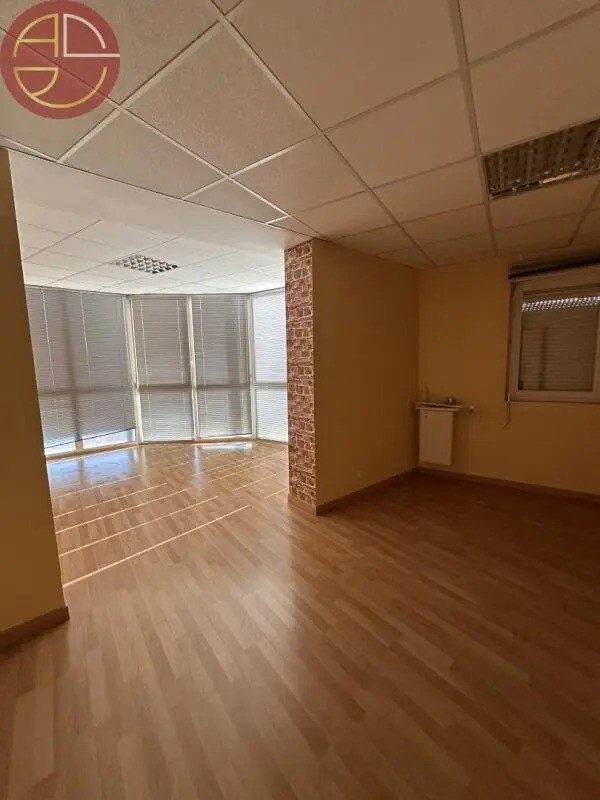 Office in Toulouse for sale Building Photo- Image 1 of 10