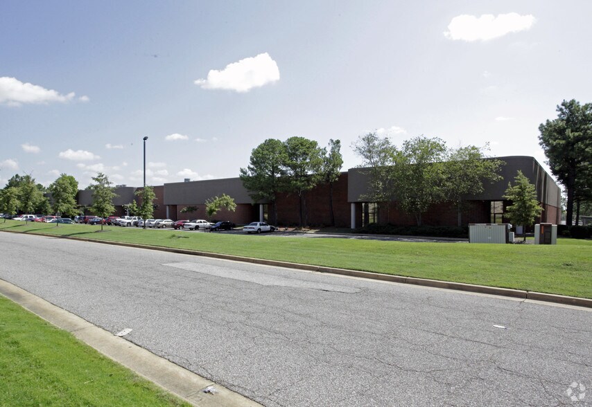 4650 Shelby Air Park Dr, Memphis, TN for lease - Primary Photo - Image 2 of 5