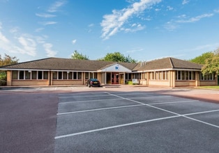 Hampton Ct, Runcorn à louer Photo du bâtiment- Image 1 de 1