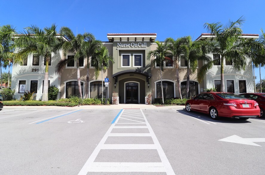 291 NW Peacock Blvd, Port Saint Lucie, FL à vendre - Photo du bâtiment - Image 2 de 10