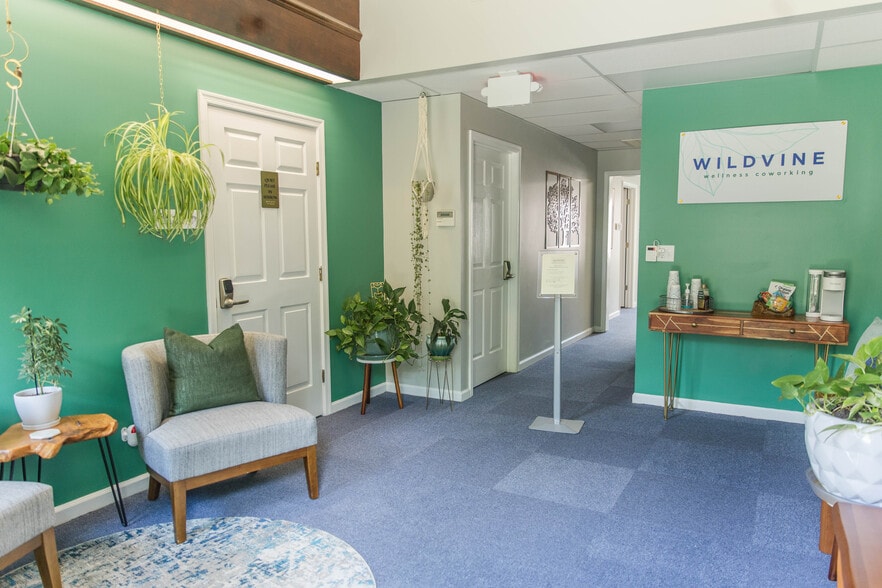 1311 Jamestown Rd, Williamsburg, VA à louer - Hall d’entrée - Image 3 de 13