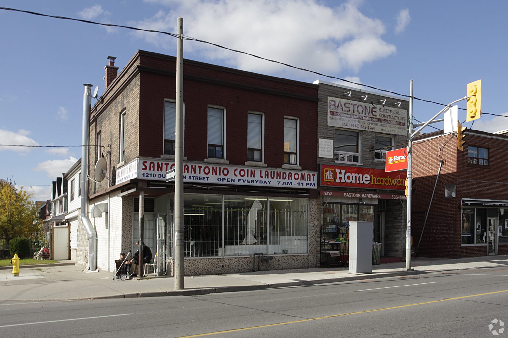 1210 Dufferin St, Toronto, ON for lease Primary Photo- Image 1 of 3