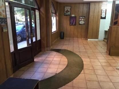 Retail in Cáceres, Cáceres for lease - Building Photo - Image 2 of 6