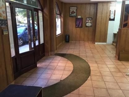 Commerce de détail dans Cáceres, Cáceres à louer - Photo du bâtiment - Image 2 de 6