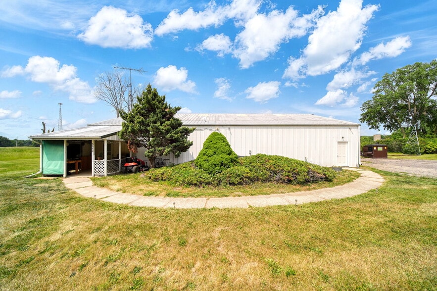 5550 Carleton Rd, Palmyra, MI à vendre - Photo du bâtiment - Image 3 de 53