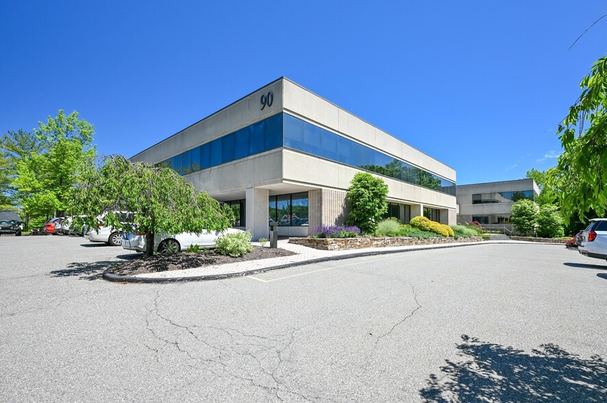 90 Grove St, Ridgefield, CT for lease - Building Photo - Image 3 of 42