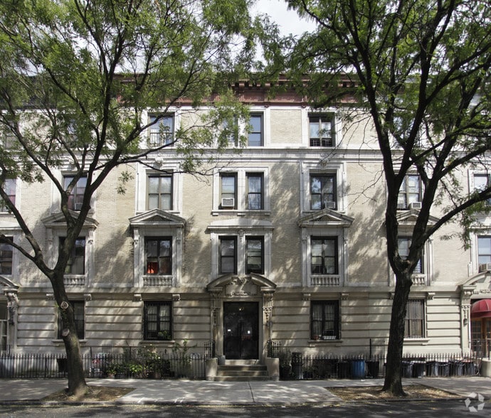 243 New York Ave, Brooklyn, NY for sale - Building Photo - Image 2 of 6