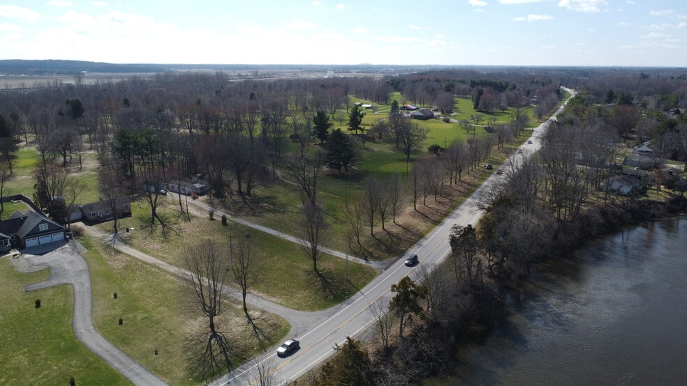 1415 SR 120, Bristol, IN à vendre - Photo du bâtiment - Image 3 de 7