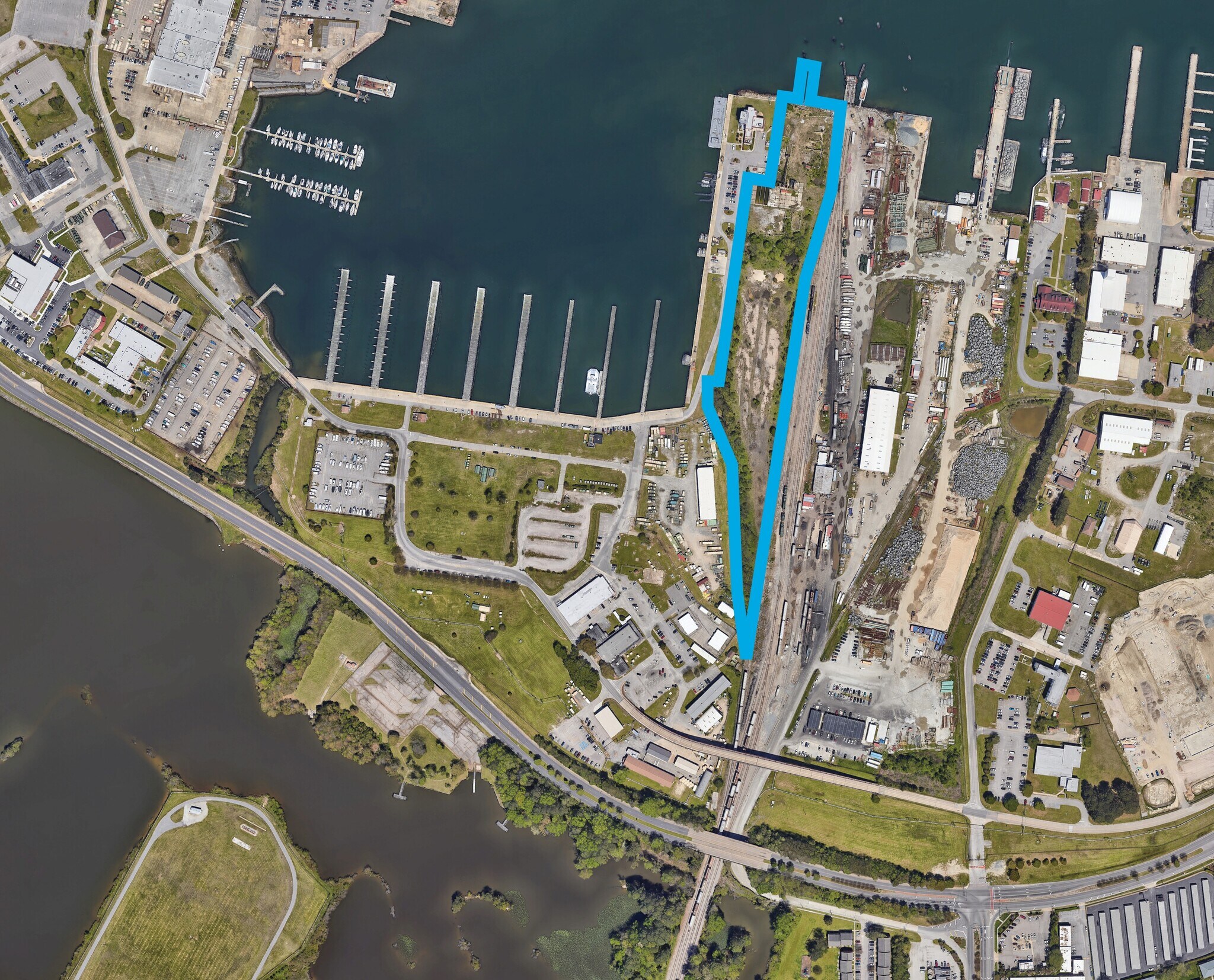 2540 Ferry Rd, Norfolk, VA à vendre Photo du bâtiment- Image 1 de 2