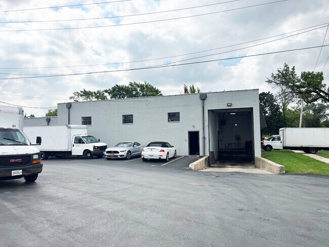 More details for 200-220 W Ridge Rd, Villa Park, IL - Industrial for Lease