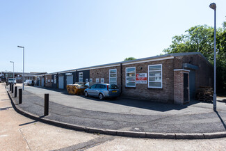 Plus de détails pour Station Road Industrial Estate, Hailsham - Industriel/Logistique à louer