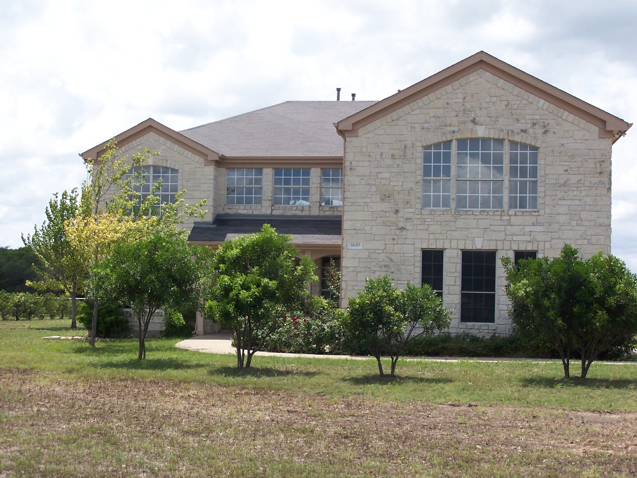 1620 Red Bud Ln, Round Rock, TX à vendre Photo du bâtiment- Image 1 de 1