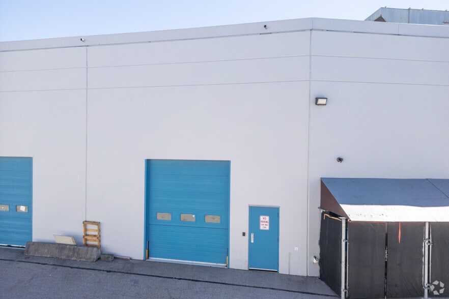 655 Kent Ave North W, Vancouver, BC for lease - Building Photo - Image 3 of 3