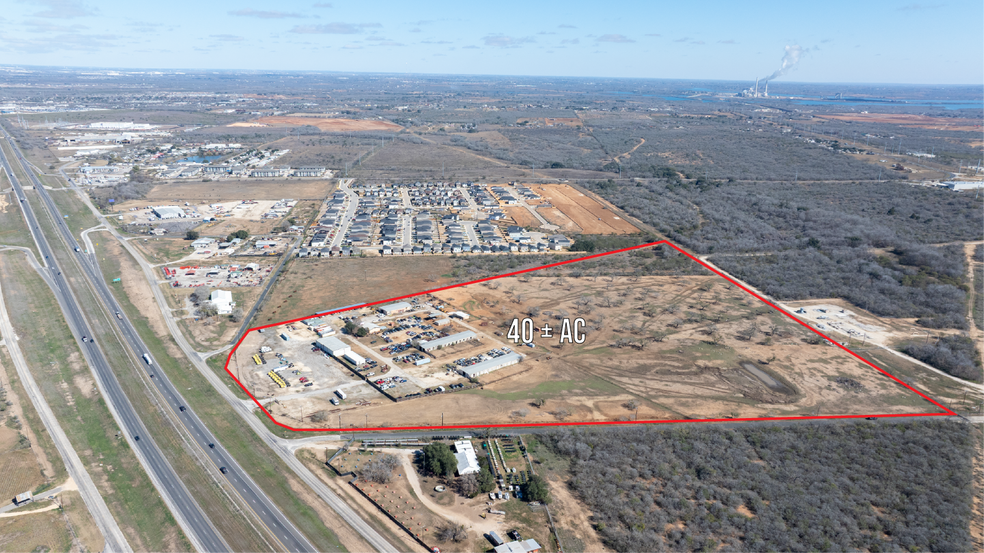 14895 Donop Rd, Elmendorf, TX à vendre - Photo du bâtiment - Image 3 de 5