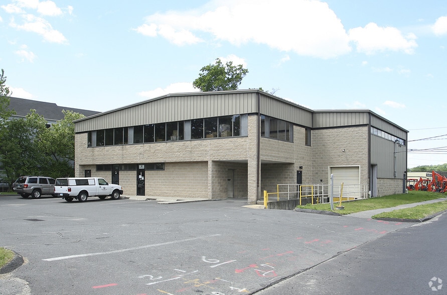 17 Broad St, Norwalk, CT for lease - Primary Photo - Image 1 of 19